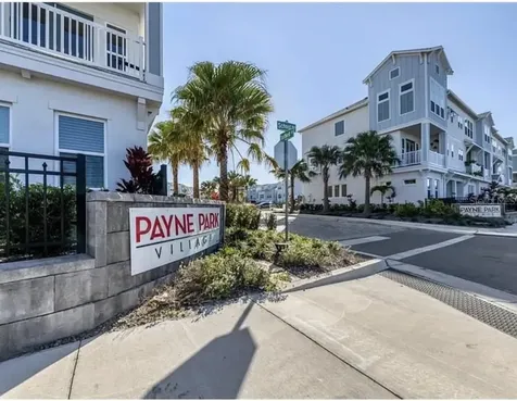 2317 Lindstrom Street Sarasota FL 34237