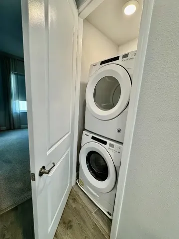 2317 Lindstrom Street Sarasota FL 34237