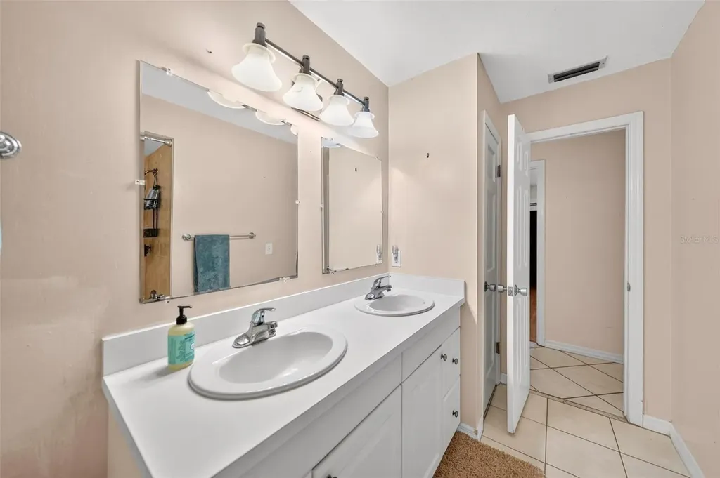Longwood FL 32779