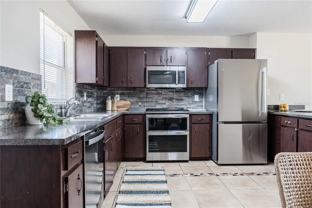 4864 Cedar View Drive Mulberry FL 33860