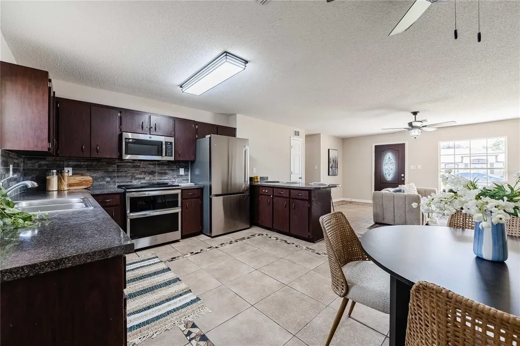 4864 Cedar View Drive Mulberry FL 33860