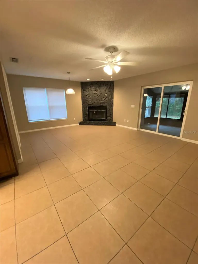 2431 NW 4th Terrace Gainesville FL 32609