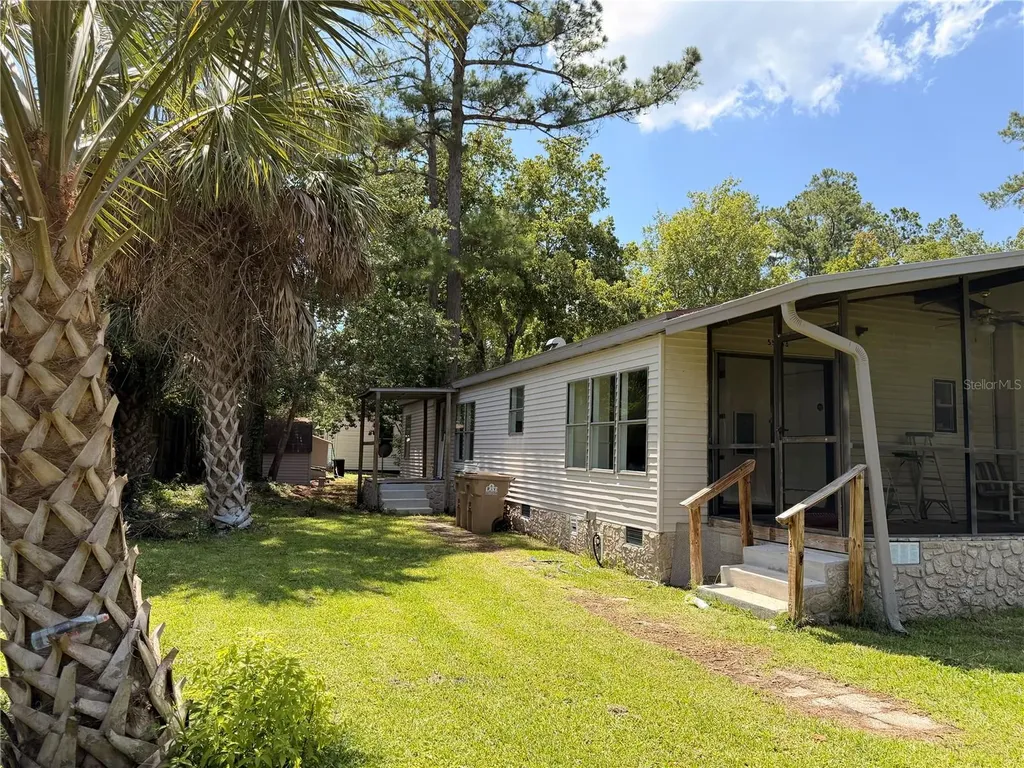 55643 Lisa Street Astor FL 32102