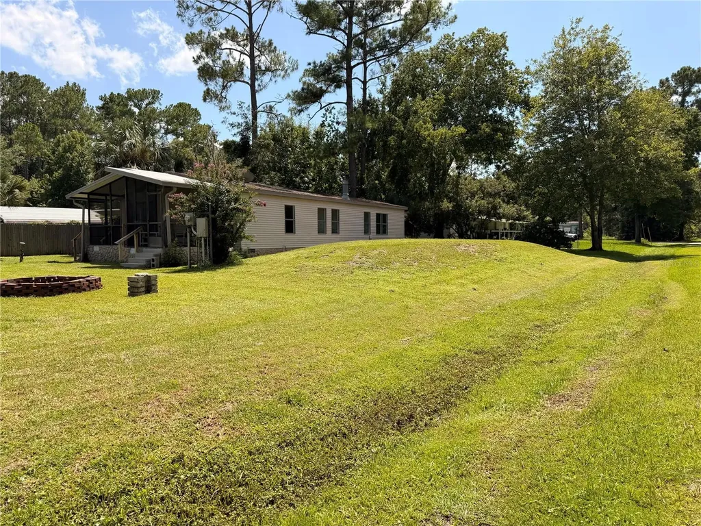 55643 Lisa Street Astor FL 32102