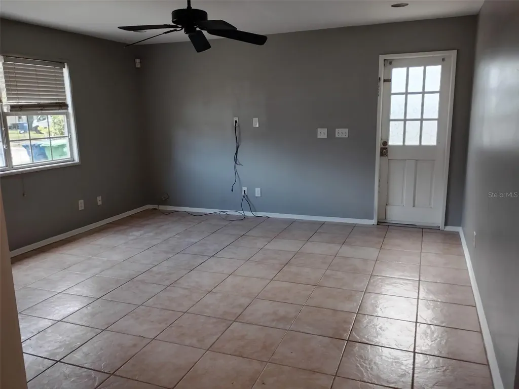 4712 W Wallace Avenue Tampa FL 33611