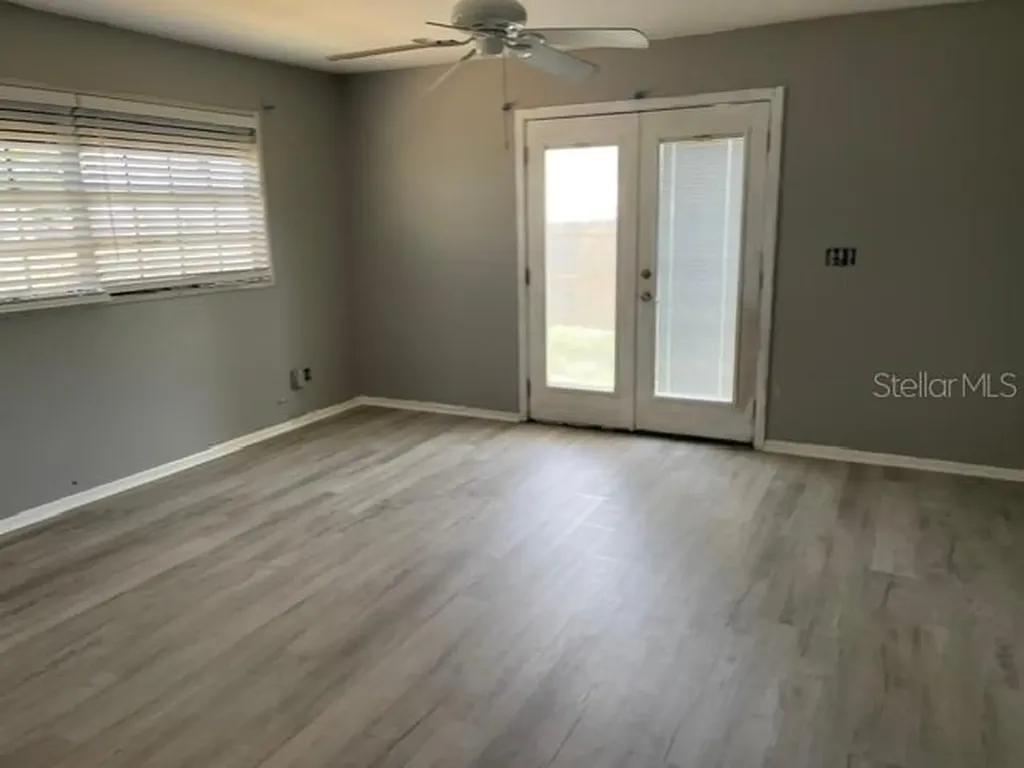 4712 W Wallace Avenue Tampa FL 33611