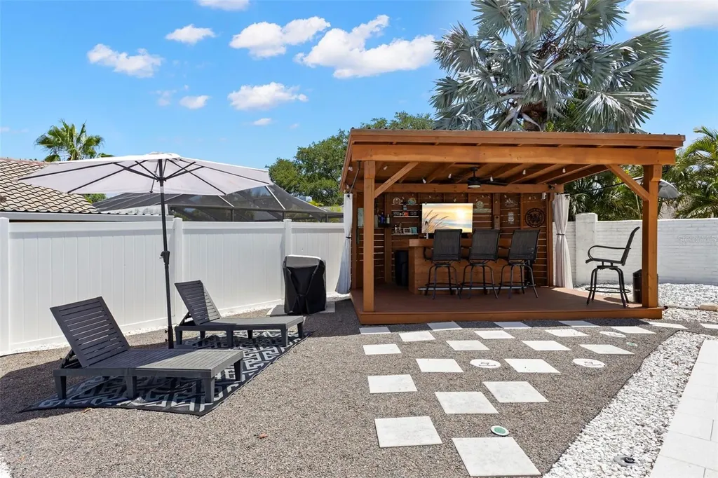 4827 Blue Jay Circle Palm Harbor FL 34683