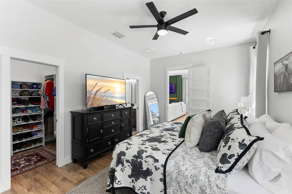 4827 Blue Jay Circle Palm Harbor FL 34683