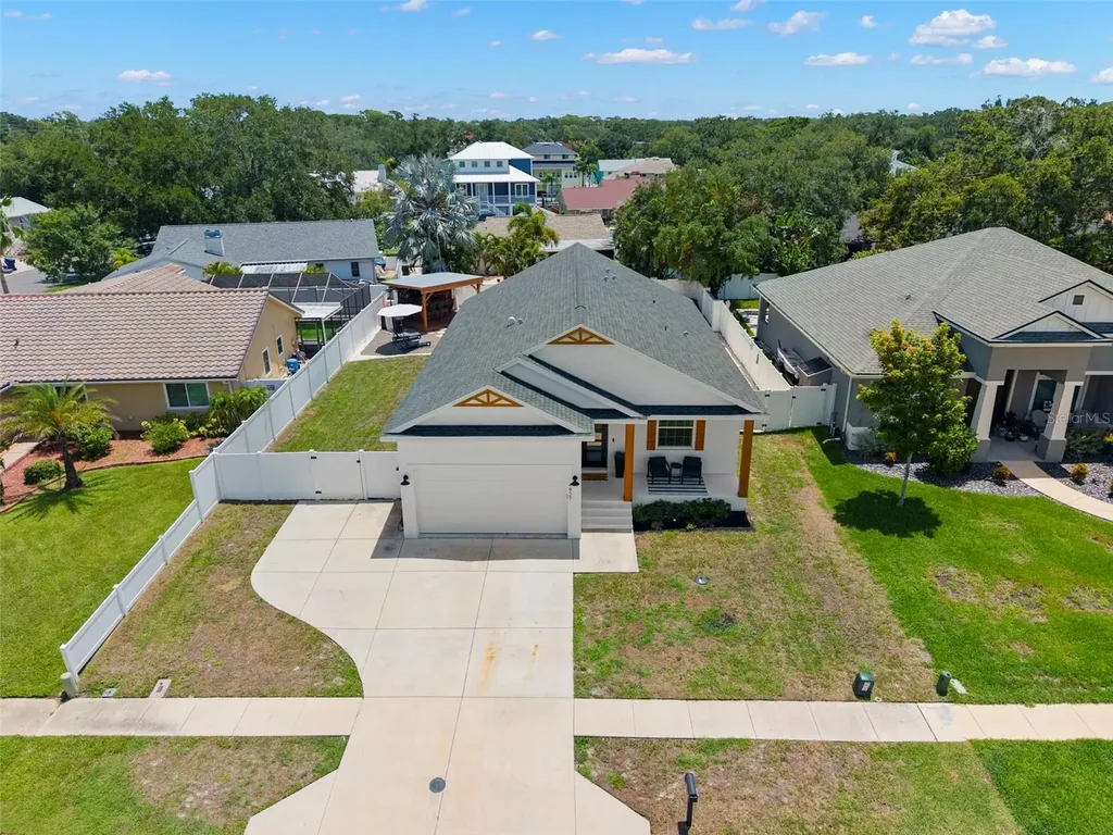 4827 Blue Jay Circle Palm Harbor FL 34683