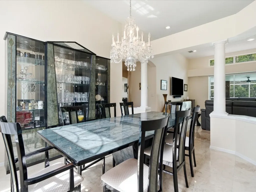 18621 Avenue Capri Lutz FL 33558