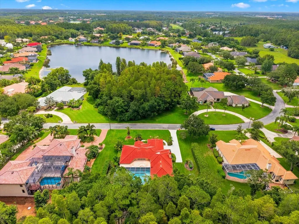 18621 Avenue Capri Lutz FL 33558