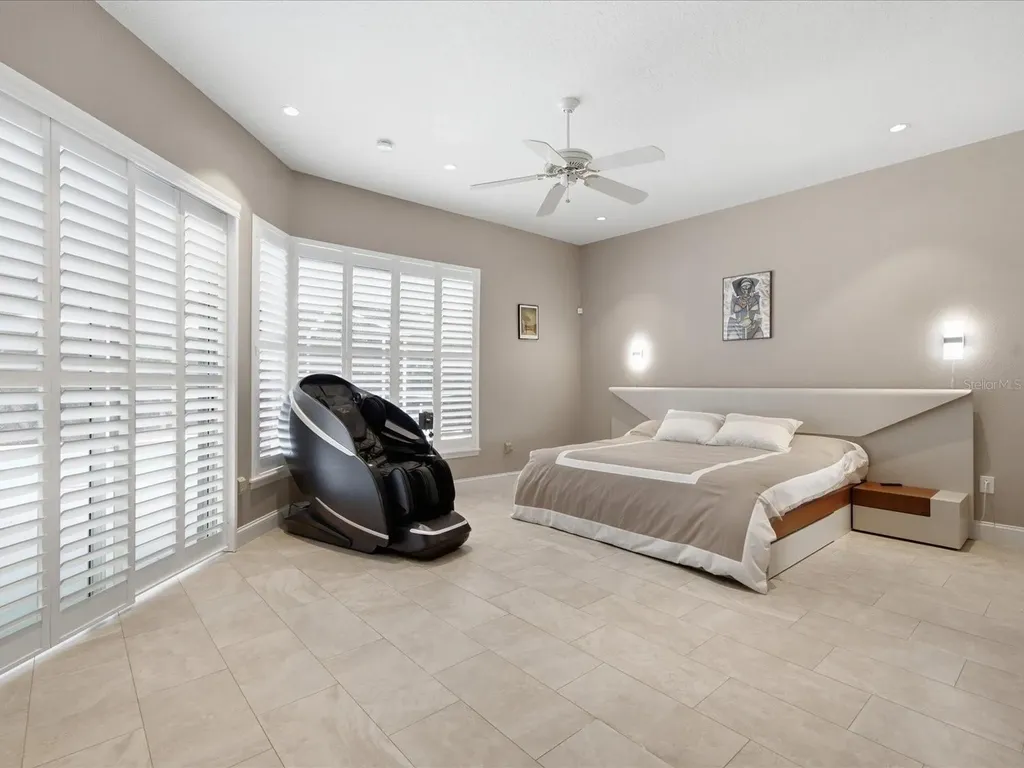 18621 Avenue Capri Lutz FL 33558