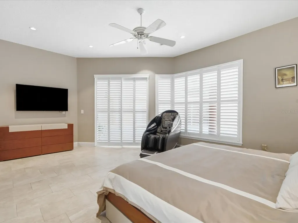 18621 Avenue Capri Lutz FL 33558