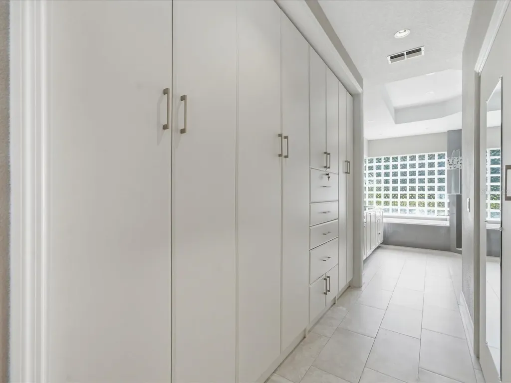 18621 Avenue Capri Lutz FL 33558
