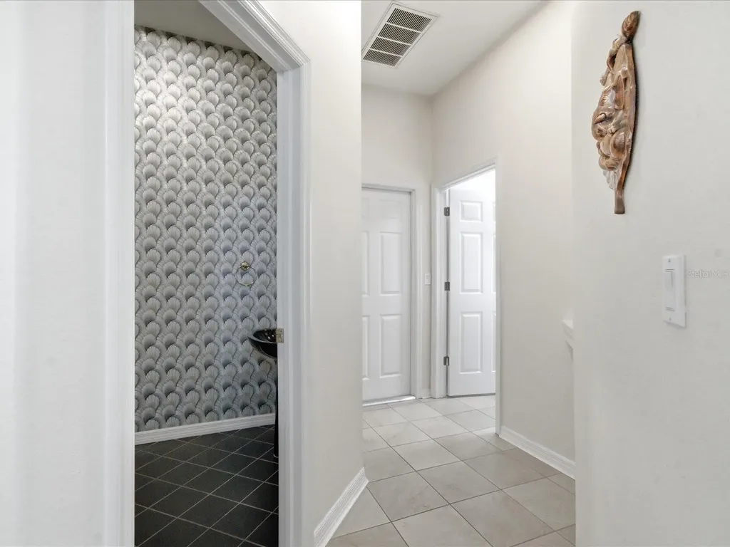 18621 Avenue Capri Lutz FL 33558