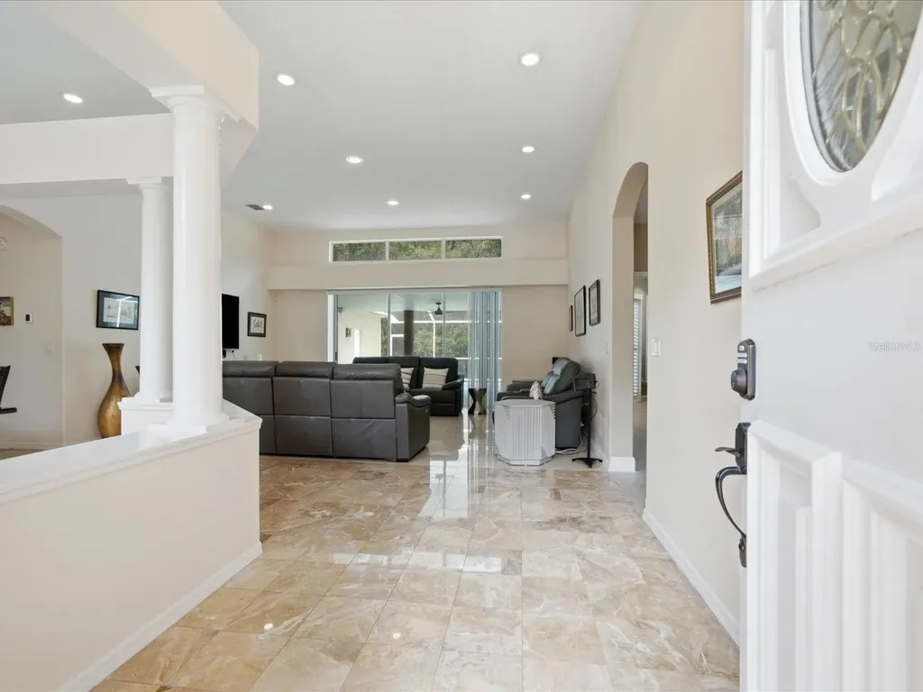 18621 Avenue Capri Lutz FL 33558