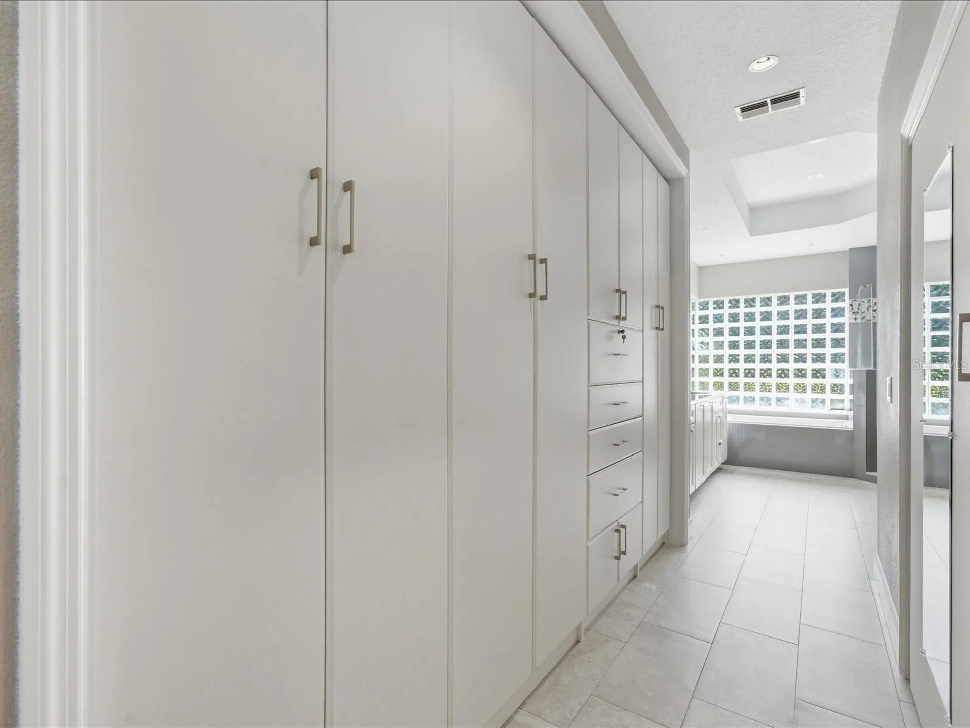 18621 Avenue Capri Lutz FL 33558