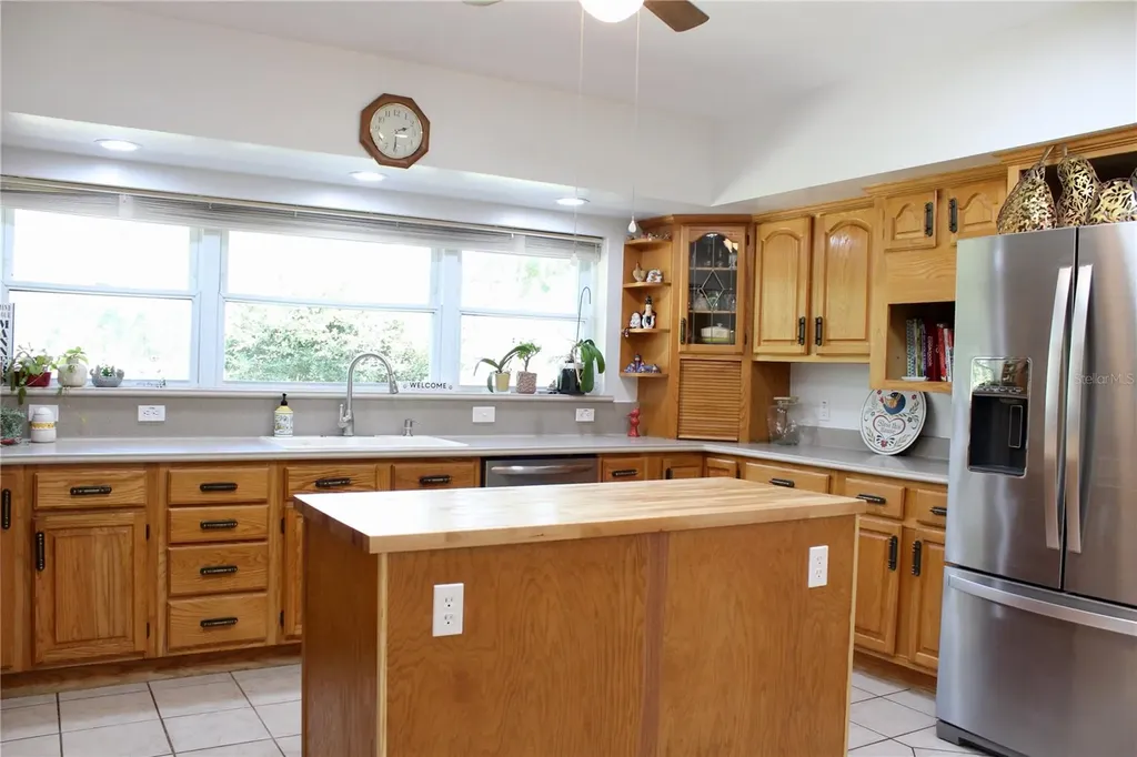 17650 NW 71st Avenue Trenton FL 32693