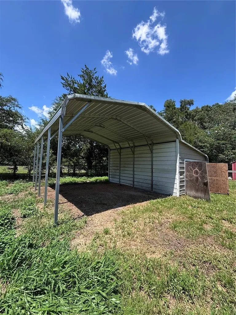 17650 NW 71st Avenue Trenton FL 32693