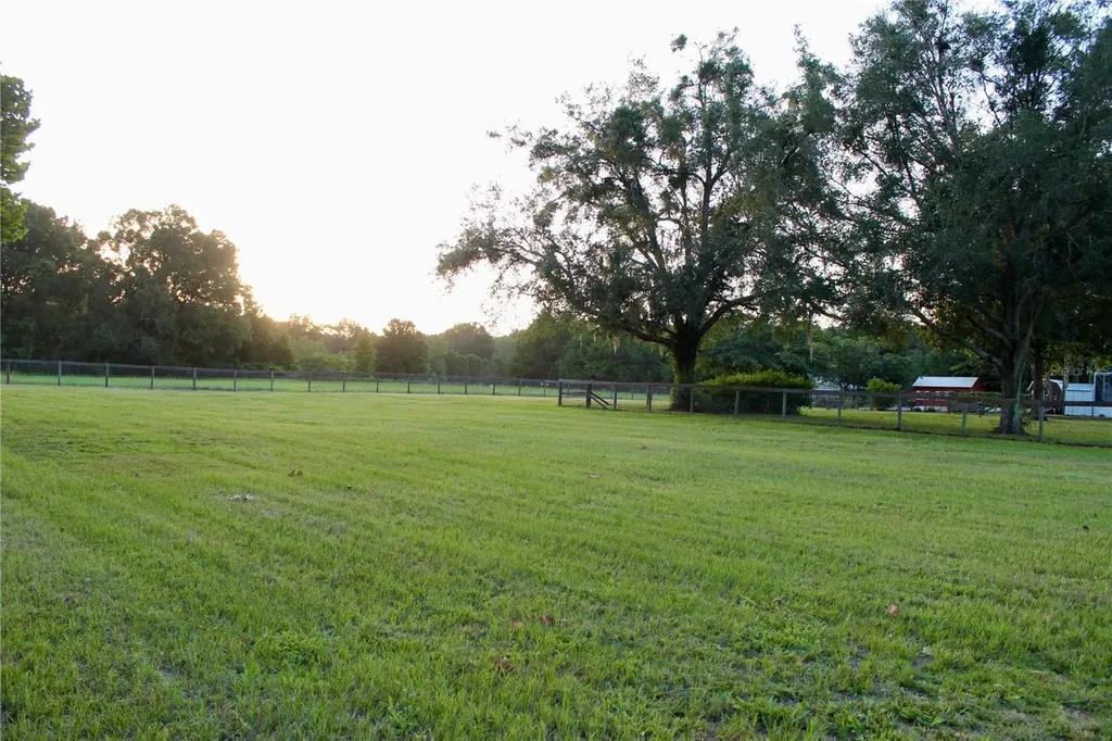 17650 NW 71st Avenue Trenton FL 32693