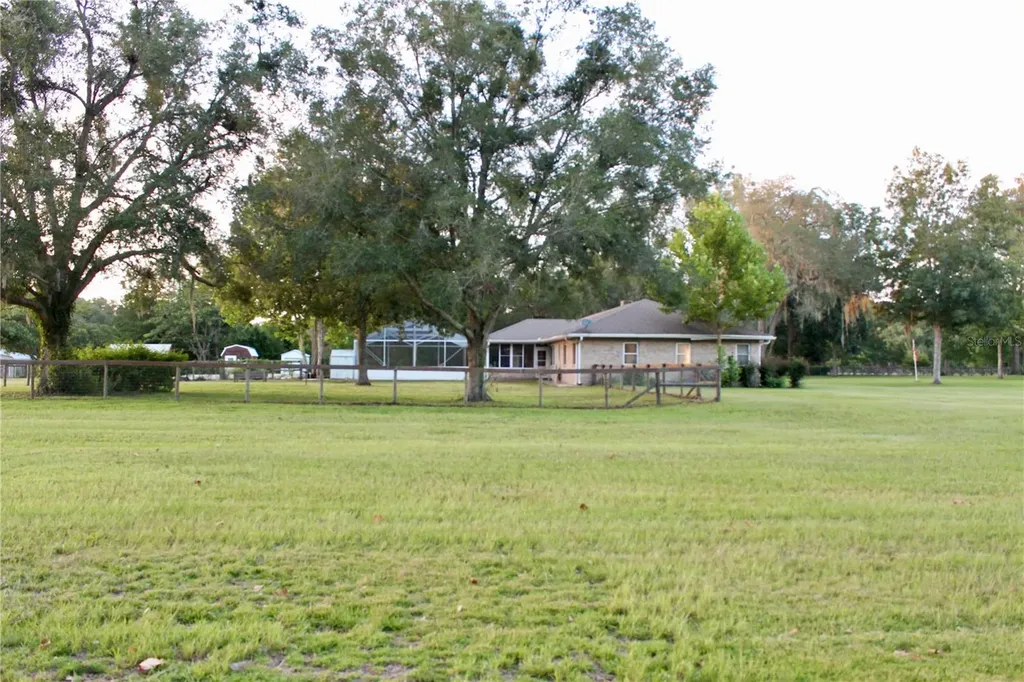 17650 NW 71st Avenue Trenton FL 32693