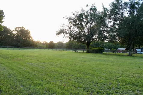 17650 NW 71st Avenue Trenton FL 32693