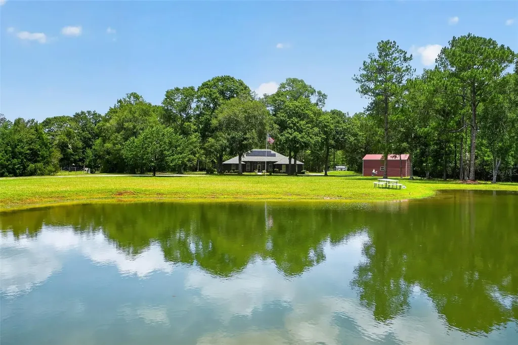2527 NW County Road 225 Lawtey FL 32058