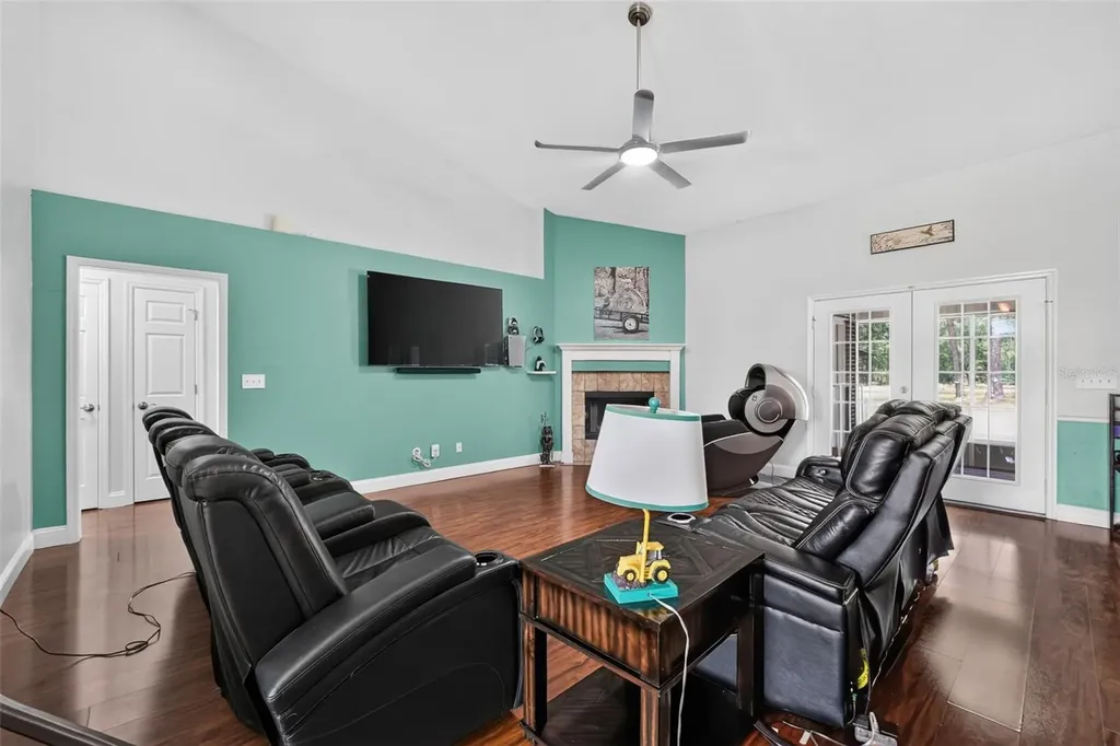 2527 NW County Road 225 Lawtey FL 32058