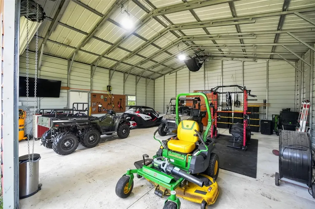 2527 NW County Road 225 Lawtey FL 32058