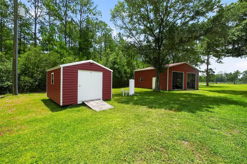 2527 NW County Road 225 Lawtey FL 32058