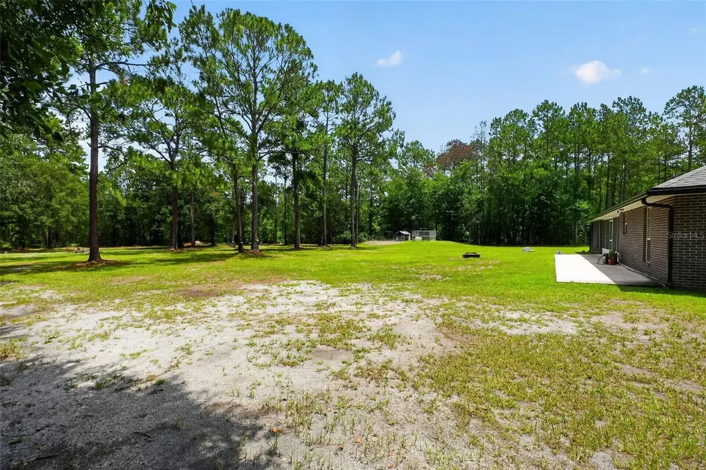 2527 NW County Road 225 Lawtey FL 32058