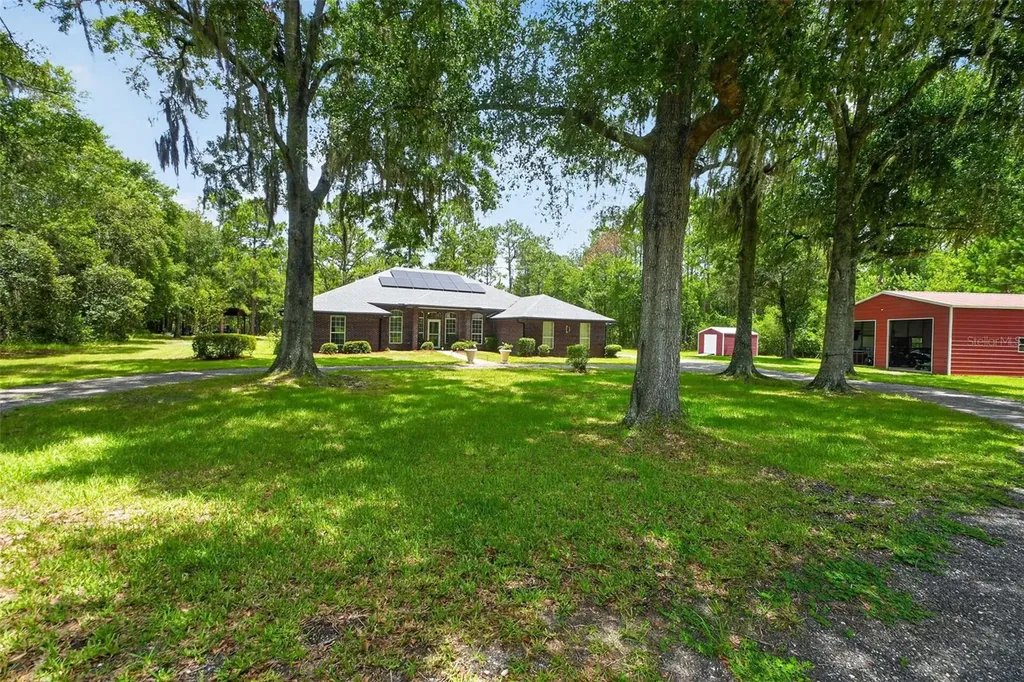 2527 NW County Road 225 Lawtey FL 32058