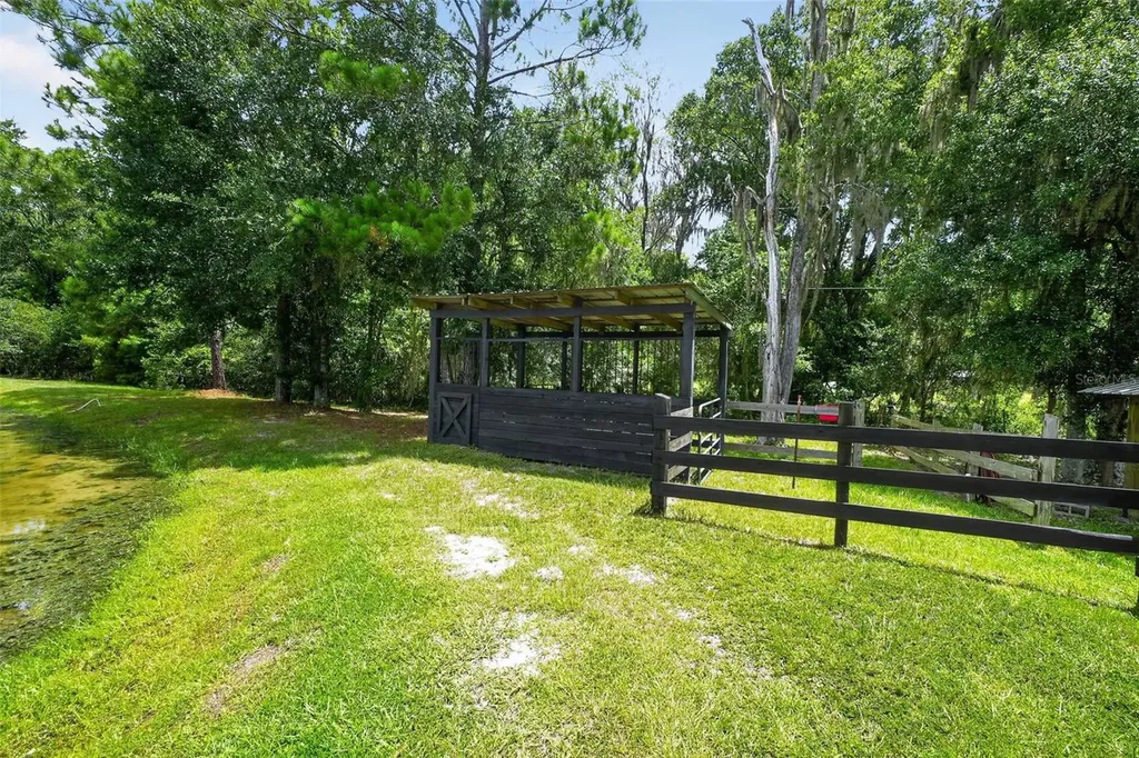 2527 NW County Road 225 Lawtey FL 32058