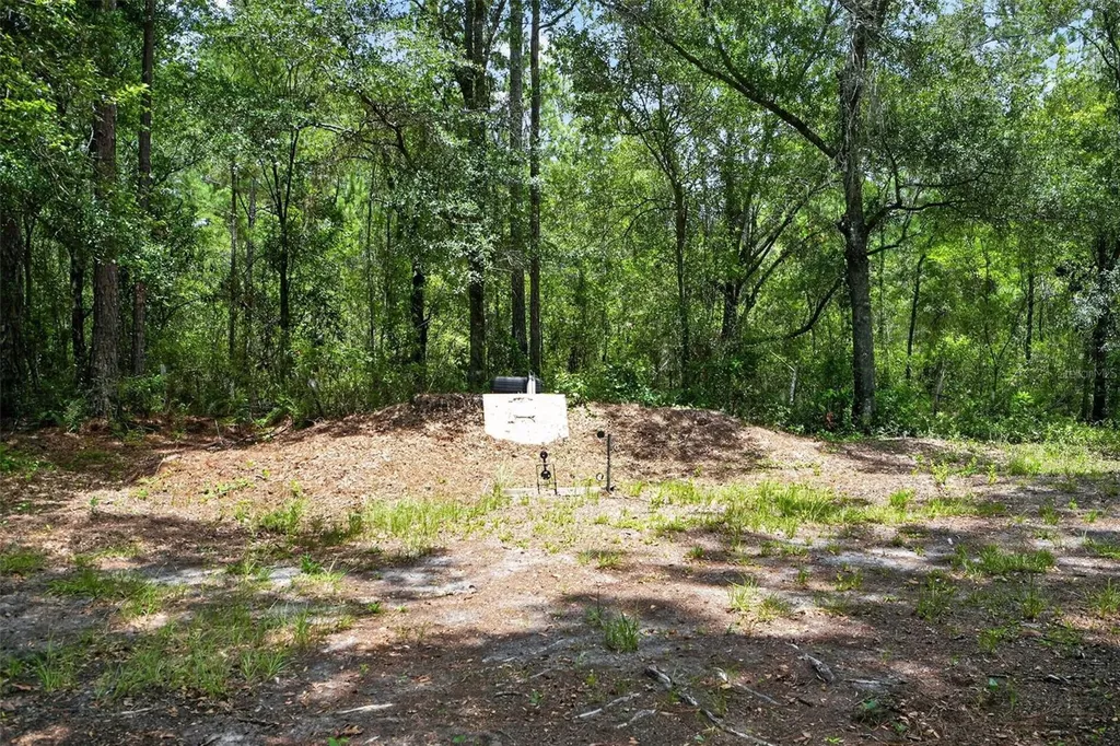 2527 NW County Road 225 Lawtey FL 32058