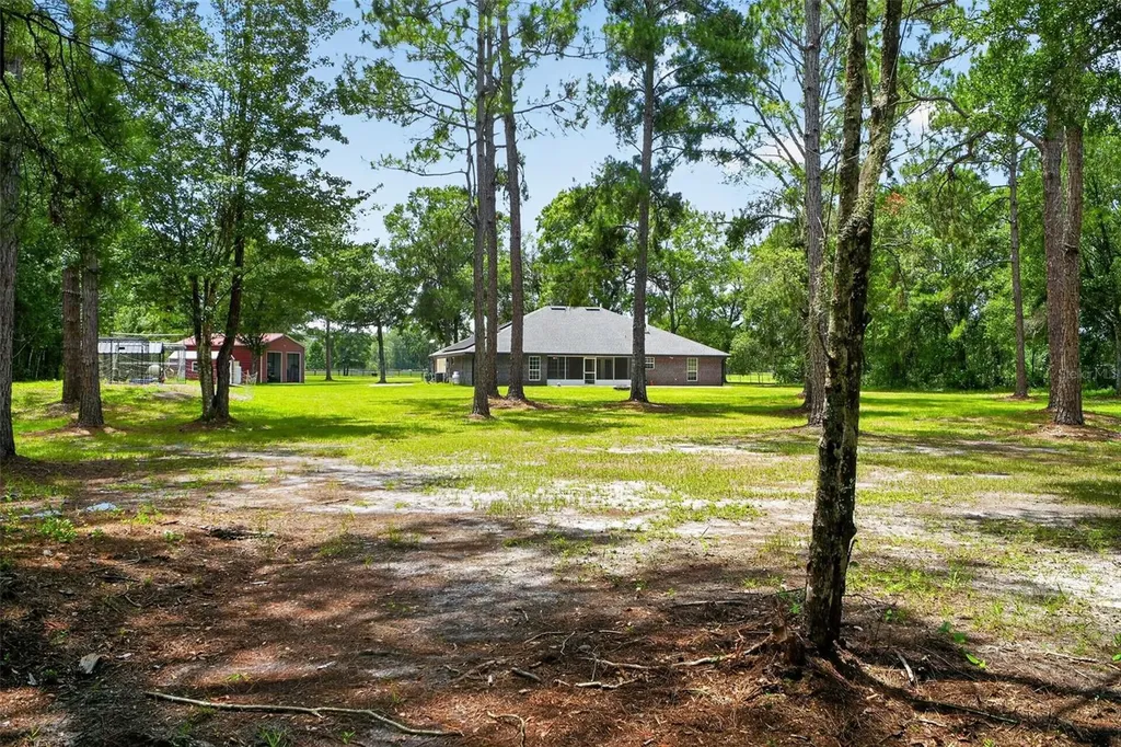 2527 NW County Road 225 Lawtey FL 32058