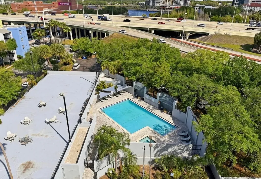 201 W Laurel Street Tampa FL 33602