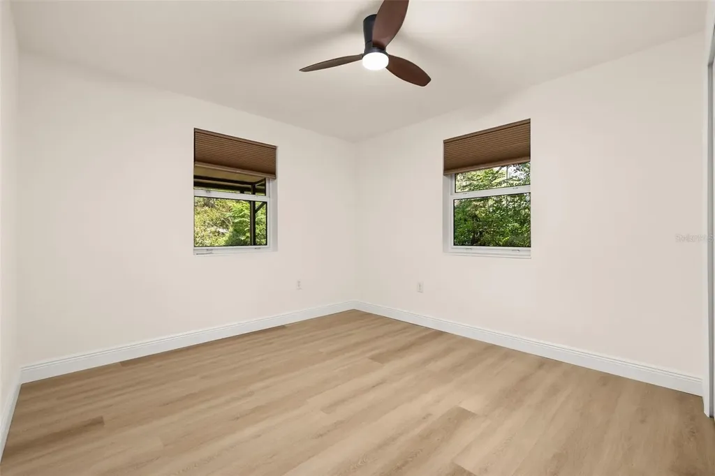 44034 Angus Avenue Paisley FL 32767
