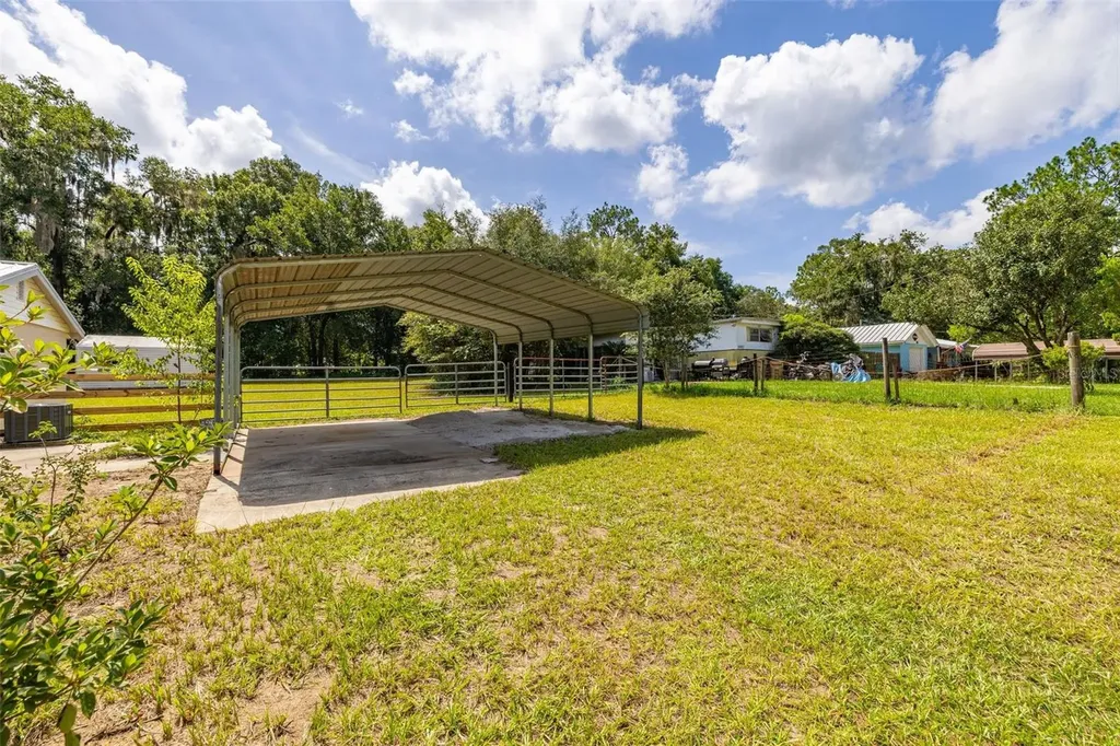 44034 Angus Avenue Paisley FL 32767