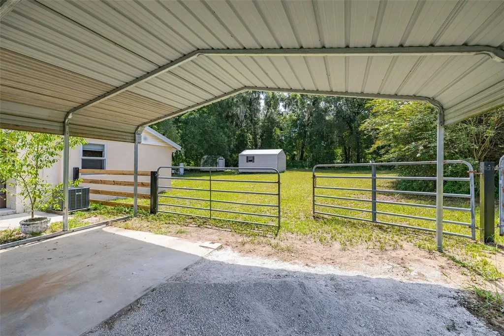 44034 Angus Avenue Paisley FL 32767