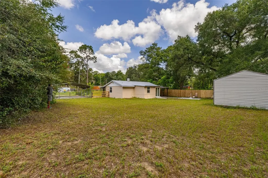 44034 Angus Avenue Paisley FL 32767