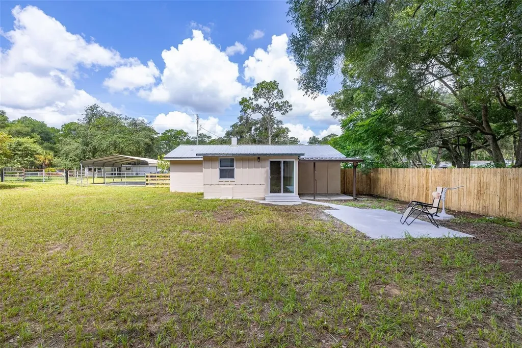44034 Angus Avenue Paisley FL 32767