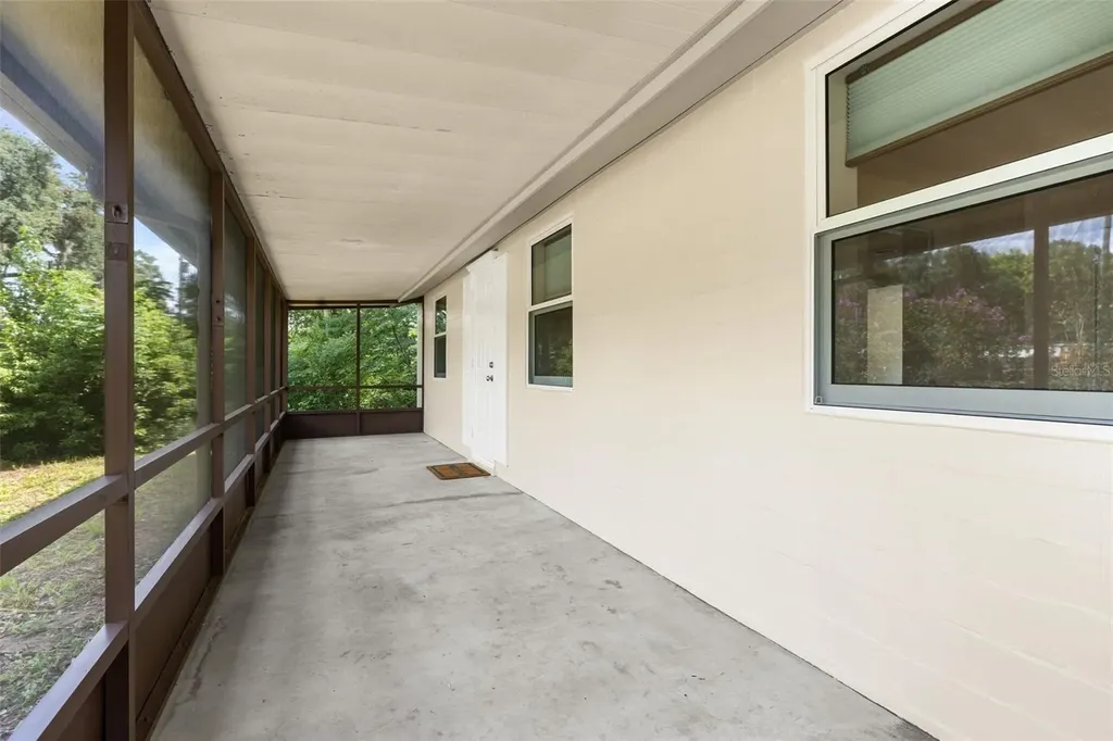 44034 Angus Avenue Paisley FL 32767
