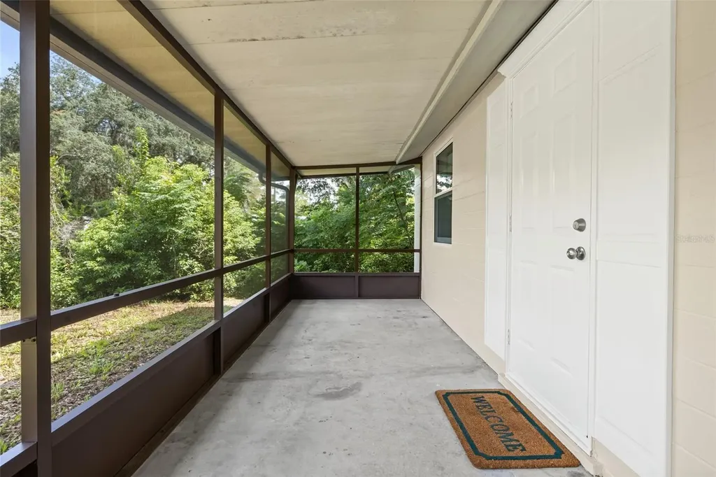 44034 Angus Avenue Paisley FL 32767