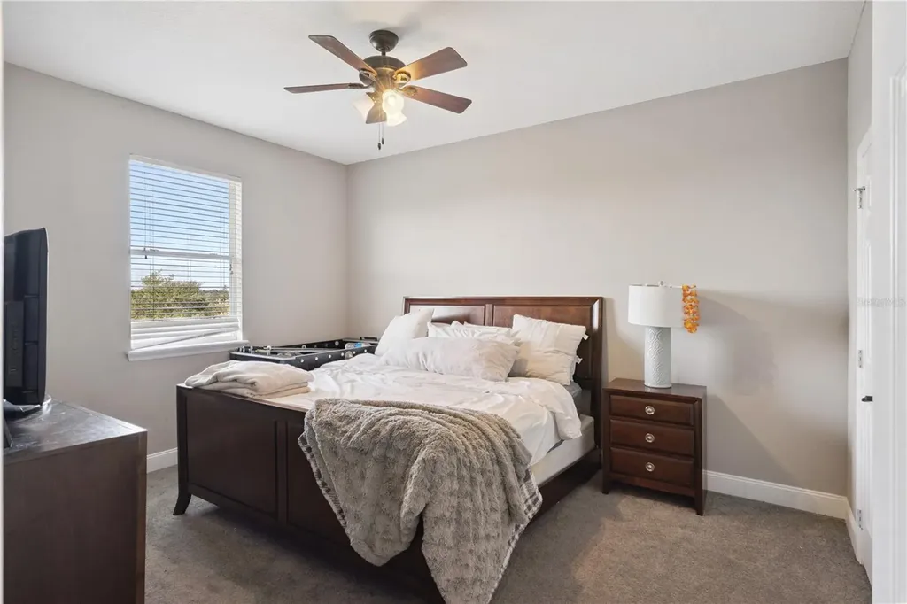 1727 Southern Oak Loop Minneola FL 34715