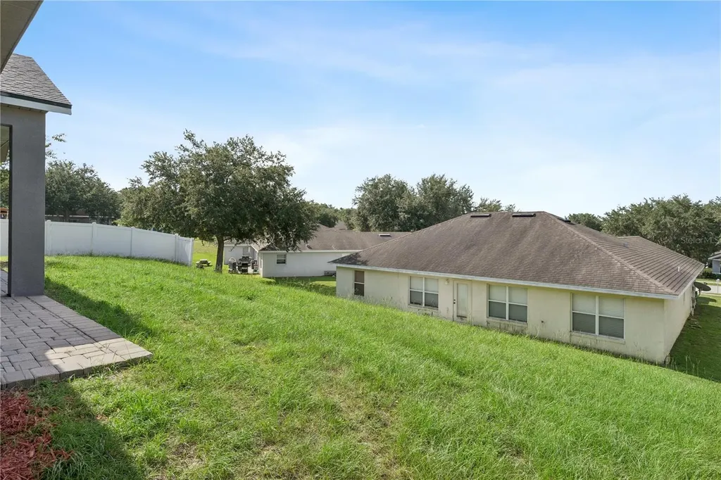 1727 Southern Oak Loop Minneola FL 34715
