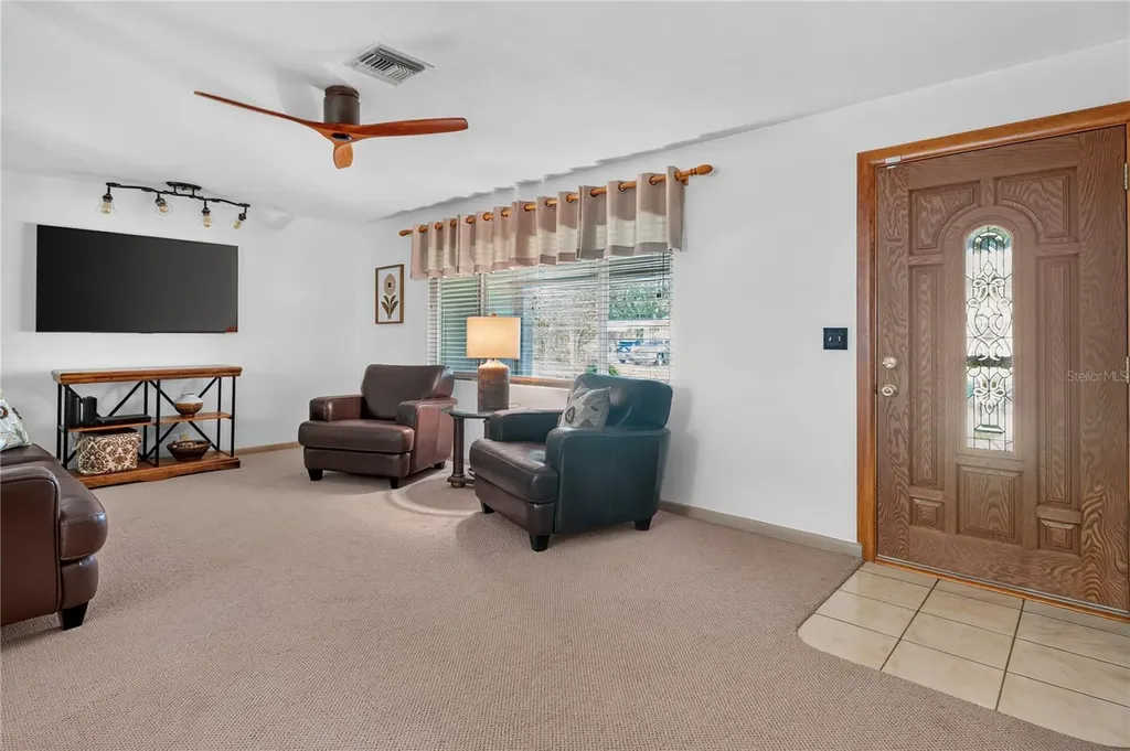 1707 Ridgeway Drive Clearwater FL 33755