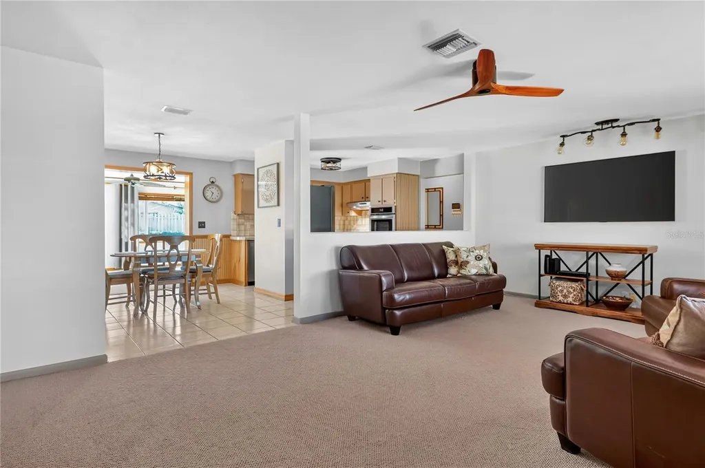 1707 Ridgeway Drive Clearwater FL 33755