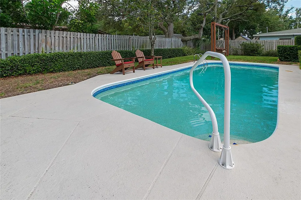 1707 Ridgeway Drive Clearwater FL 33755
