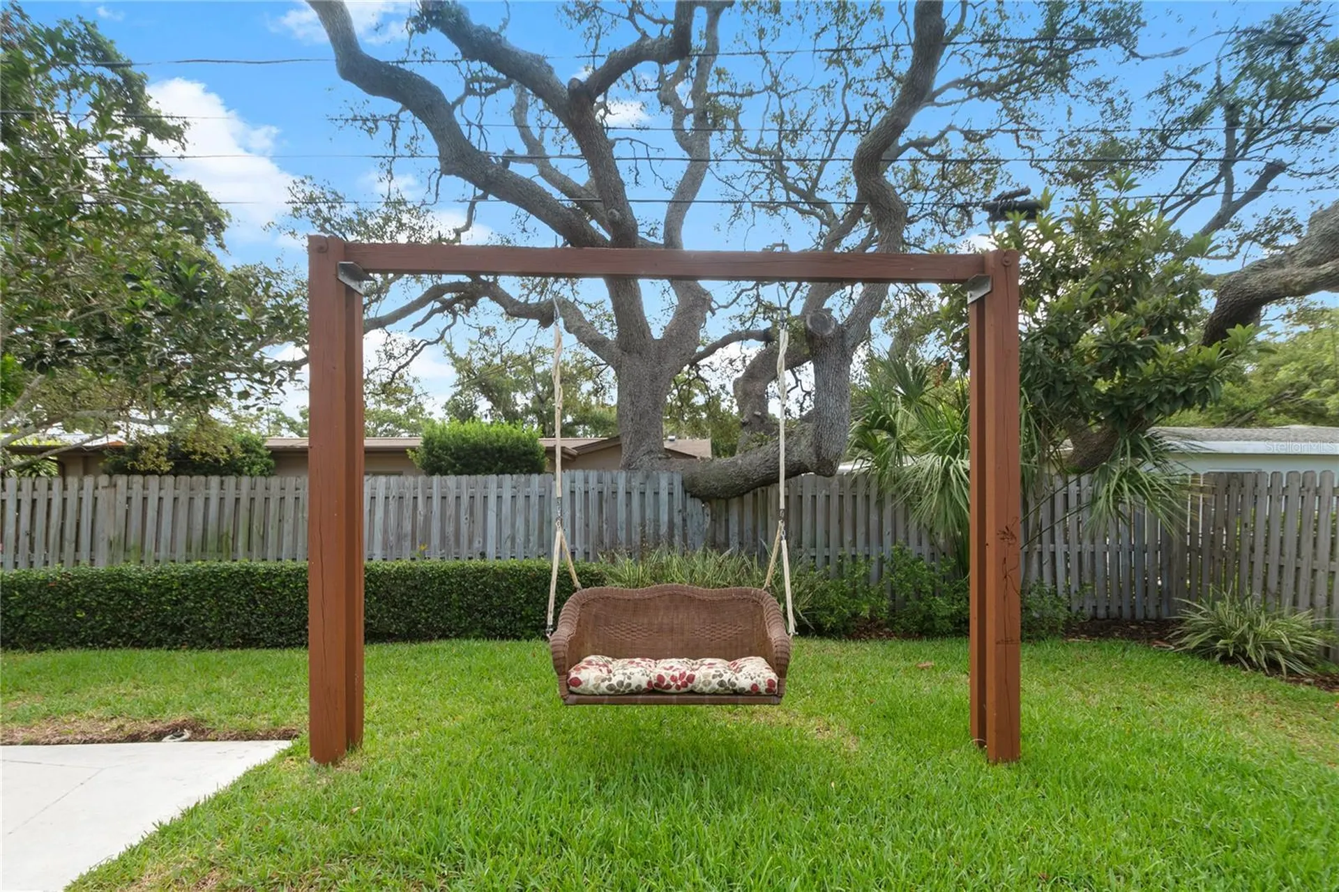1707 Ridgeway Drive Clearwater FL 33755