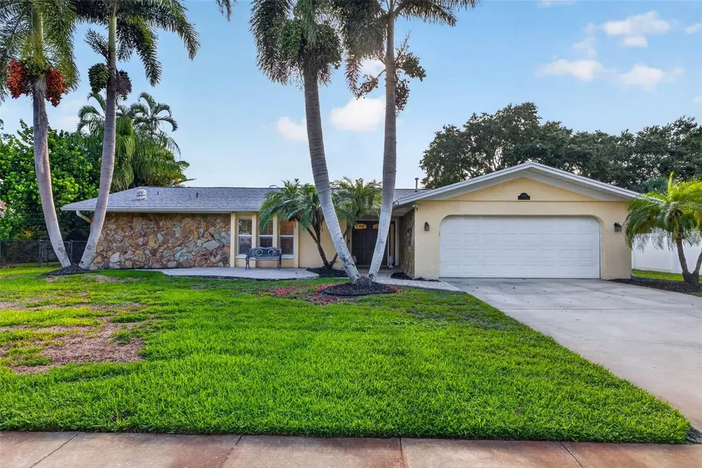 6390 Burning Tree Drive Seminole FL 33777